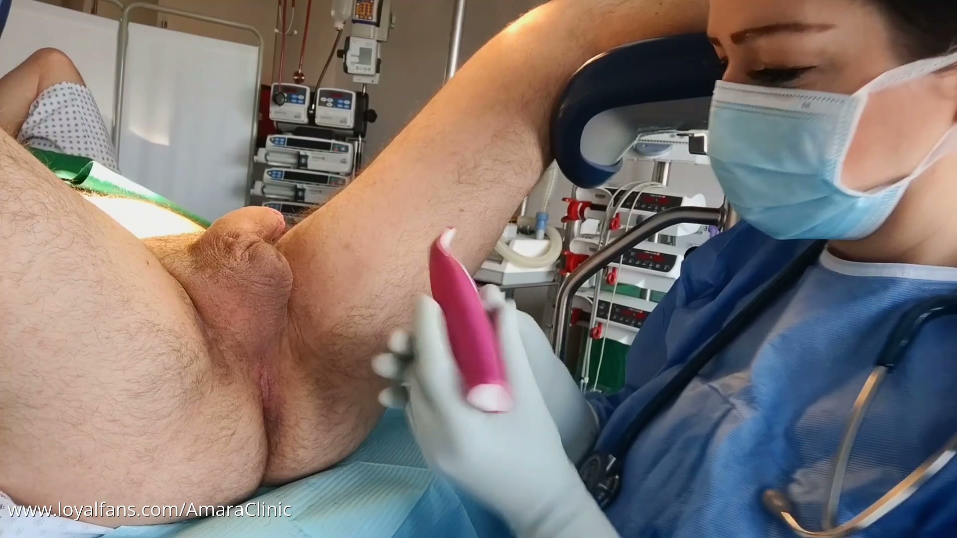 Dominatrix Katia Van Looy shaving and teasing her patient with a double gloved hand free medfet video